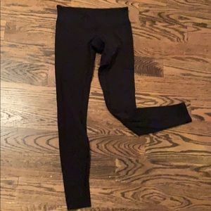 Black lululemon leggings